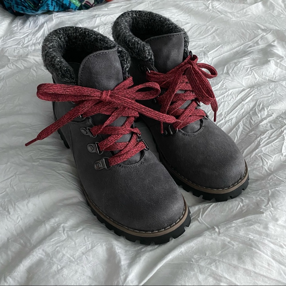 Winter boots - ⭐️FREE SHIPPING⭐️